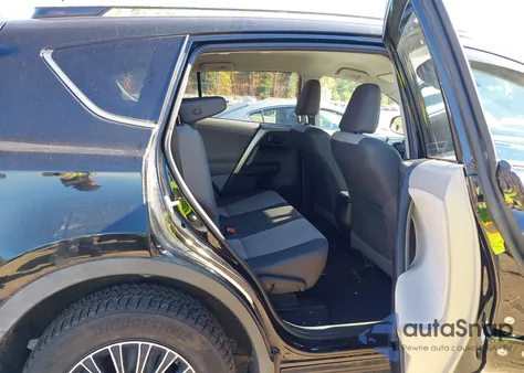 2013 Toyota Rav4 Le z USA, uszkodzony, nr VIN 2T3BFREV2DW102806